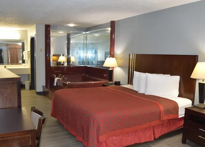 Days Inn & Suites By Wyndham Winnie