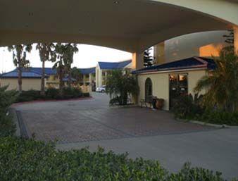 Days & By Wyndham Hotel 2*